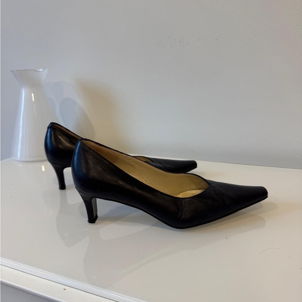 Black Pointed-Toe Heels with Kitten Heel